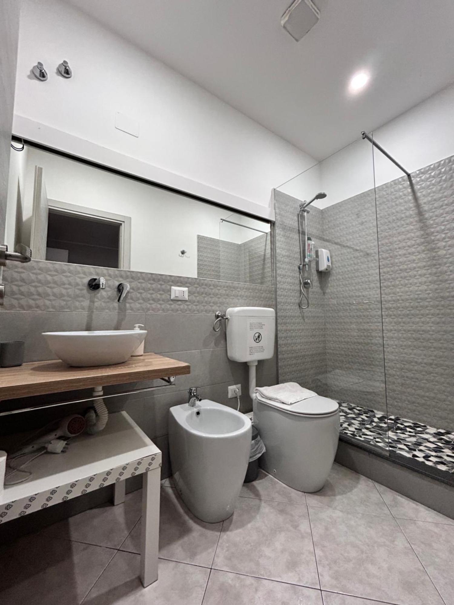 Pacini 88 Rooms And Apartment Catania Centro Luaran gambar