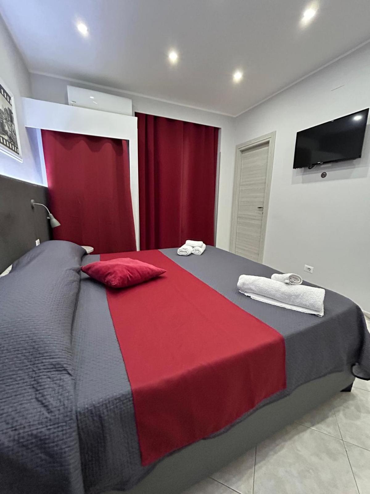 Pacini 88 Rooms And Apartment Catania Centro Luaran gambar