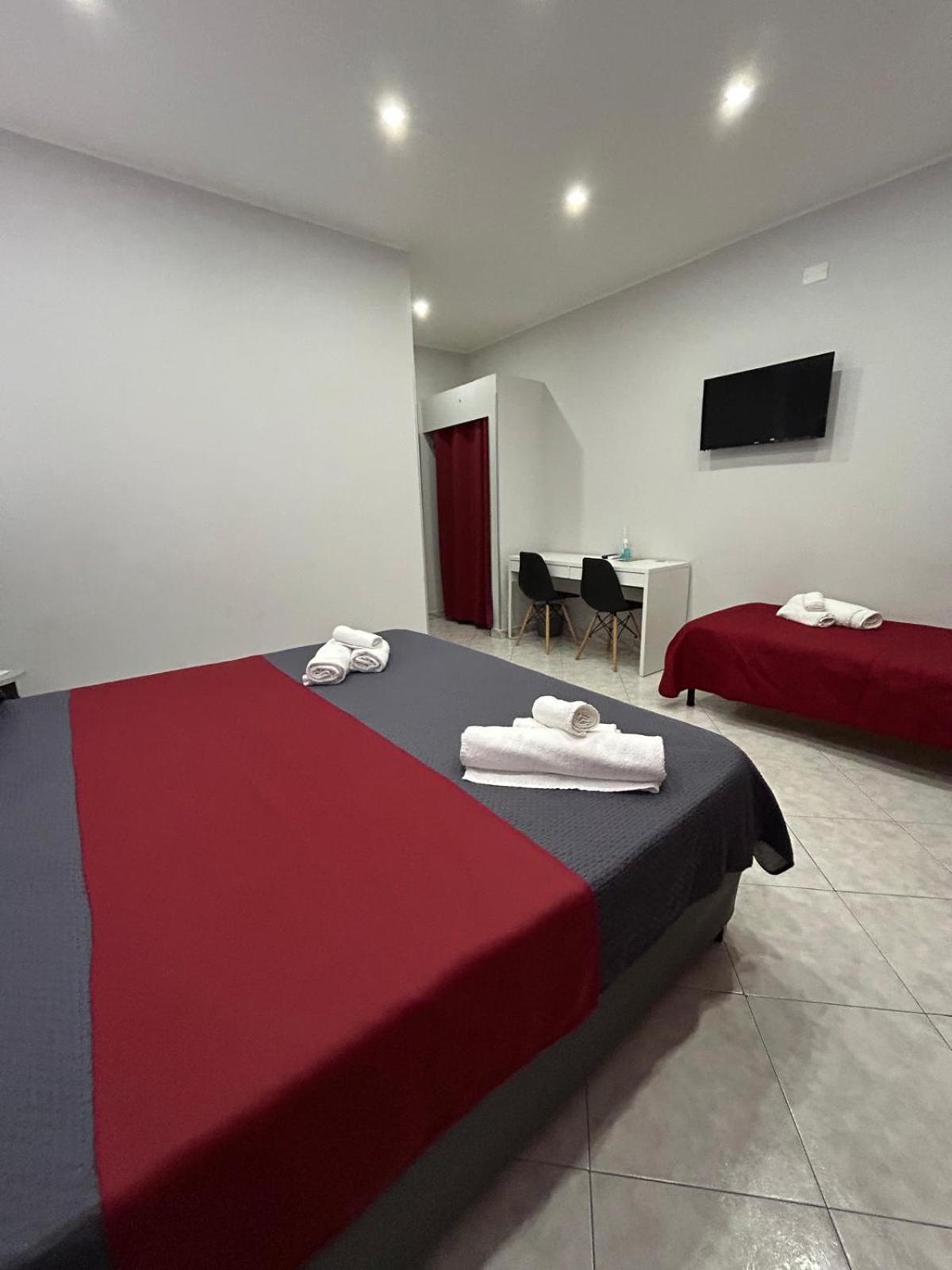 Pacini 88 Rooms And Apartment Catania Centro Luaran gambar